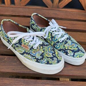 Vans paisley sneakers, women’s size 6